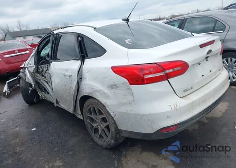 2017 Ford Focus Sel z USA, uszkodzony, nr VIN 1FADP3H20HL239164